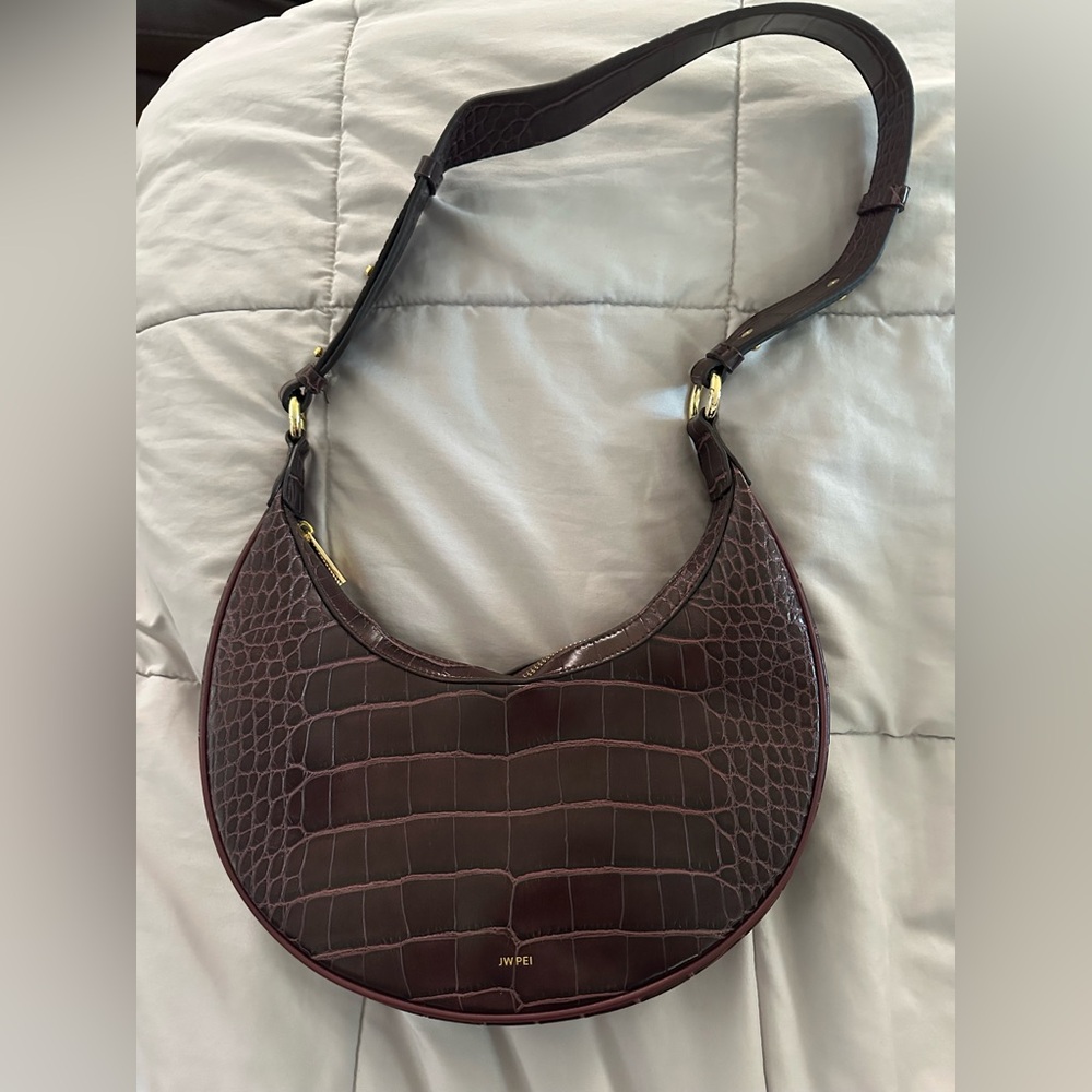 JWPEI Carly Saddle Bag